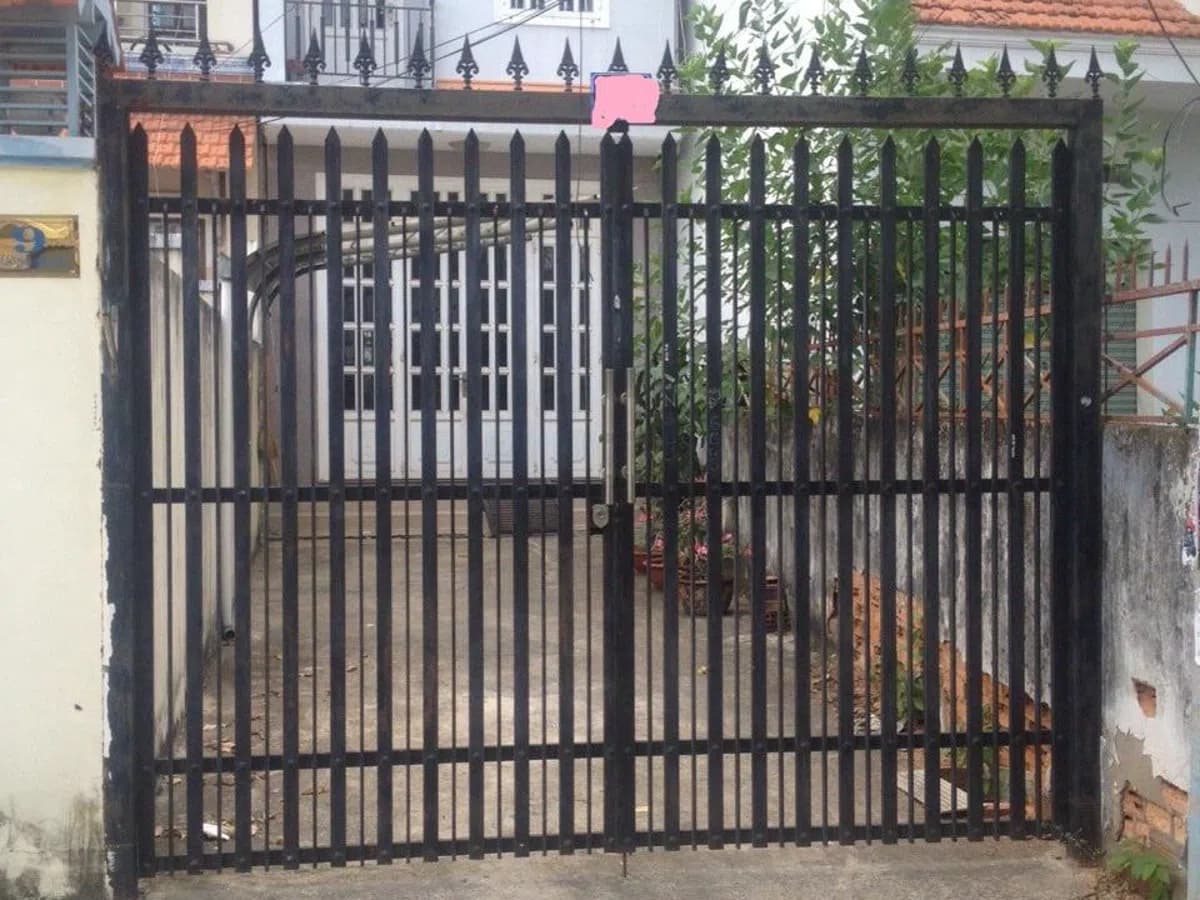 Bán nhà đường số 39 quận 7, 4m x 20m, 5,5 tỷ Lh 0909477288