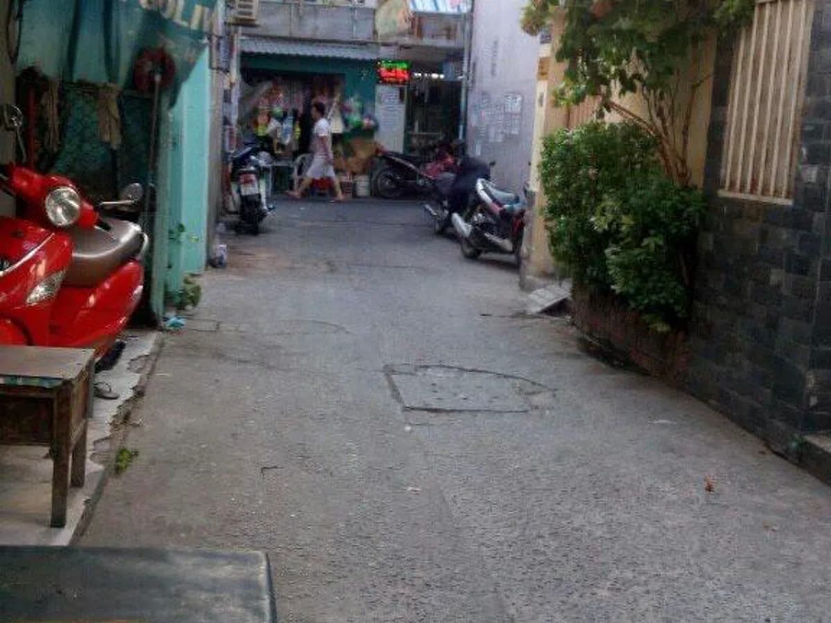 Bán nhà hẻm 861 Trần Xuân Soạn, dt 4,7x21m, giá 3,5 tỷ , LH 0909.477.288