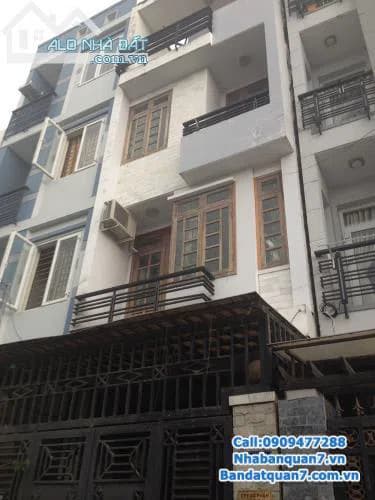 Bán nhà quận 7 ngay Ngã 4 Nguyễn Thị Thập và Nguyễn Văn Linh