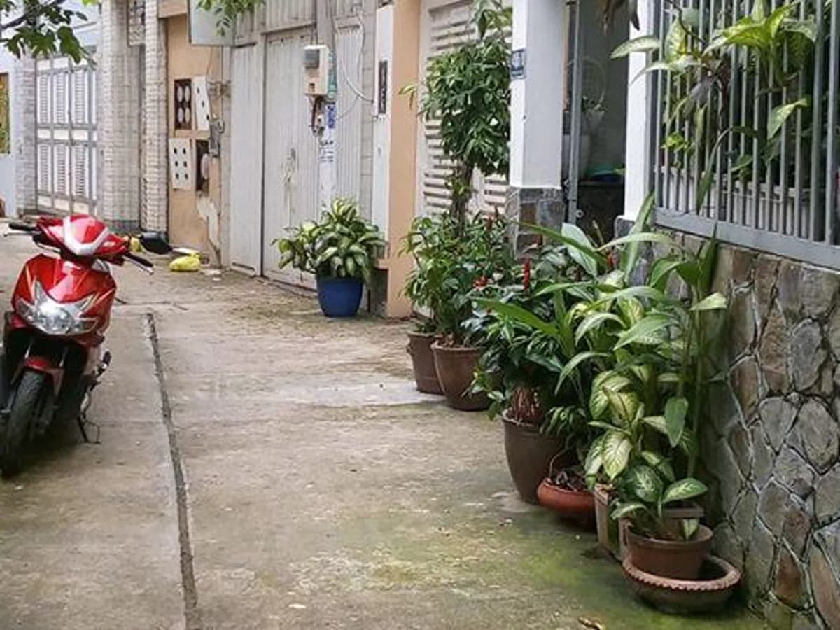bán gấp nhà khu kiều đàm dt: 4×13m(52m2) H. Đông Bắc 1 lầu đường 6m 791 giá 3.2 tỷ