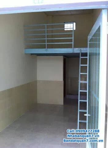 Nhà cấp 4 đường Lê Văn Lương, 4,2x16m, 2,8 tỷ.Lh 0909477288