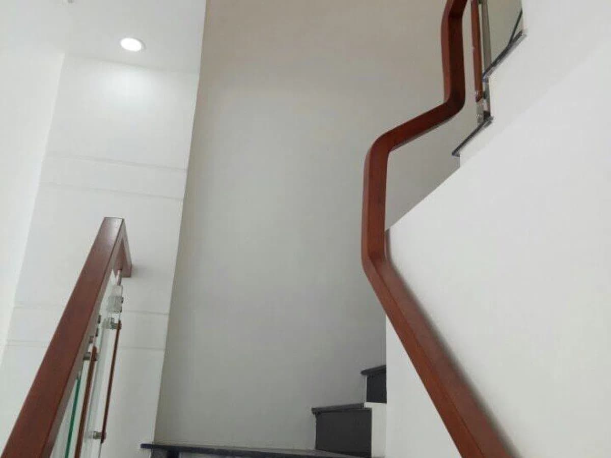 Bán nhà hẻm 160 Nguyễn Văn Quỳ quận 7, tặng nội thất, giá 4.05 tỷ, LH 0909477288