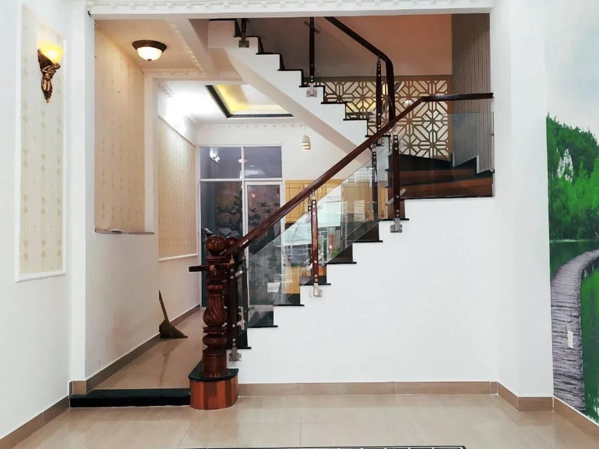 Bán nhà mặt tiền đương phú thuận quận 7.
