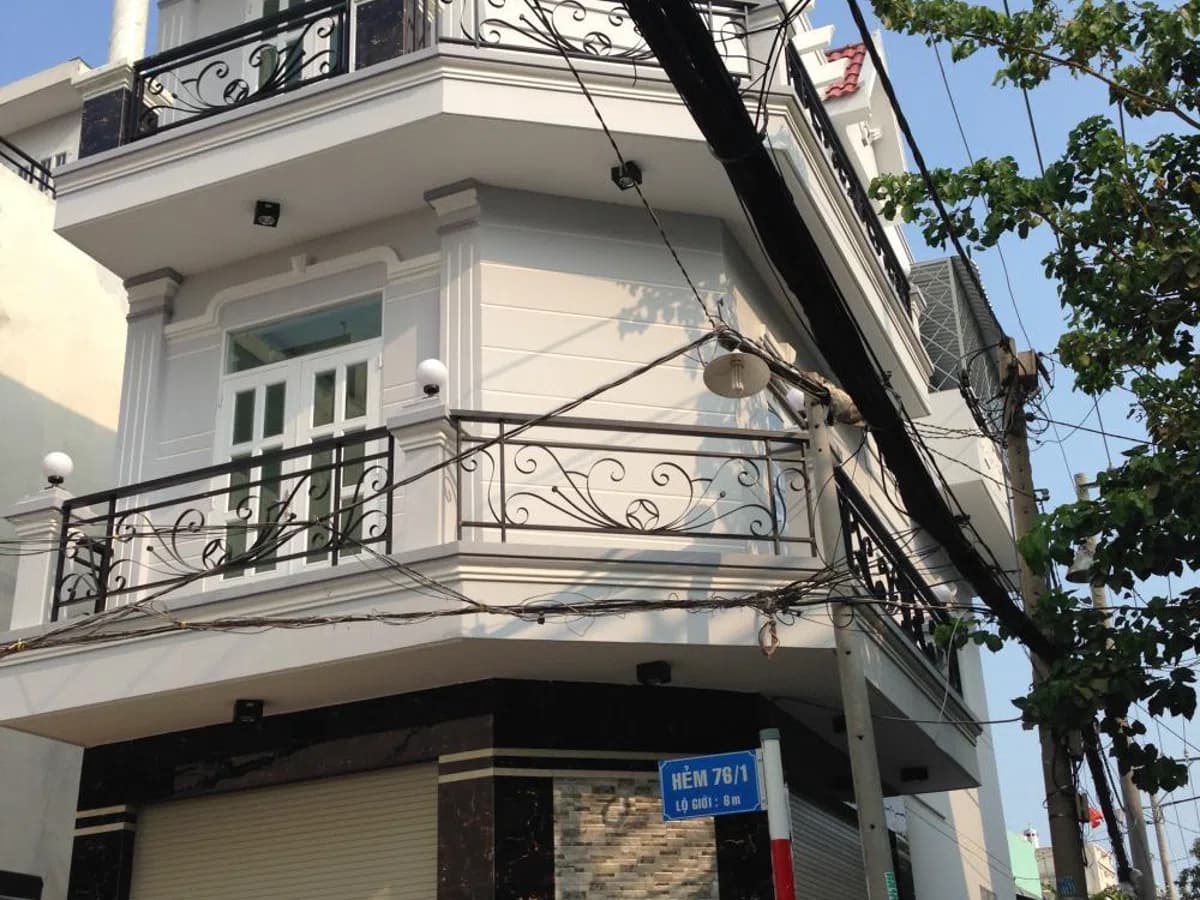 Bán nhà 4x13m 1 trệt 2 lầu, sạch đẹp, an ninh tốt, hướng Đông Bắc khu Kiều Đàm