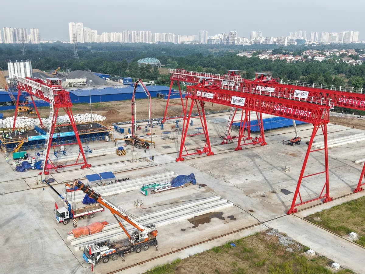 Bãi đúc dầm tuyến metro Bến Thành – Cần Giờ nhìn từ trên cao