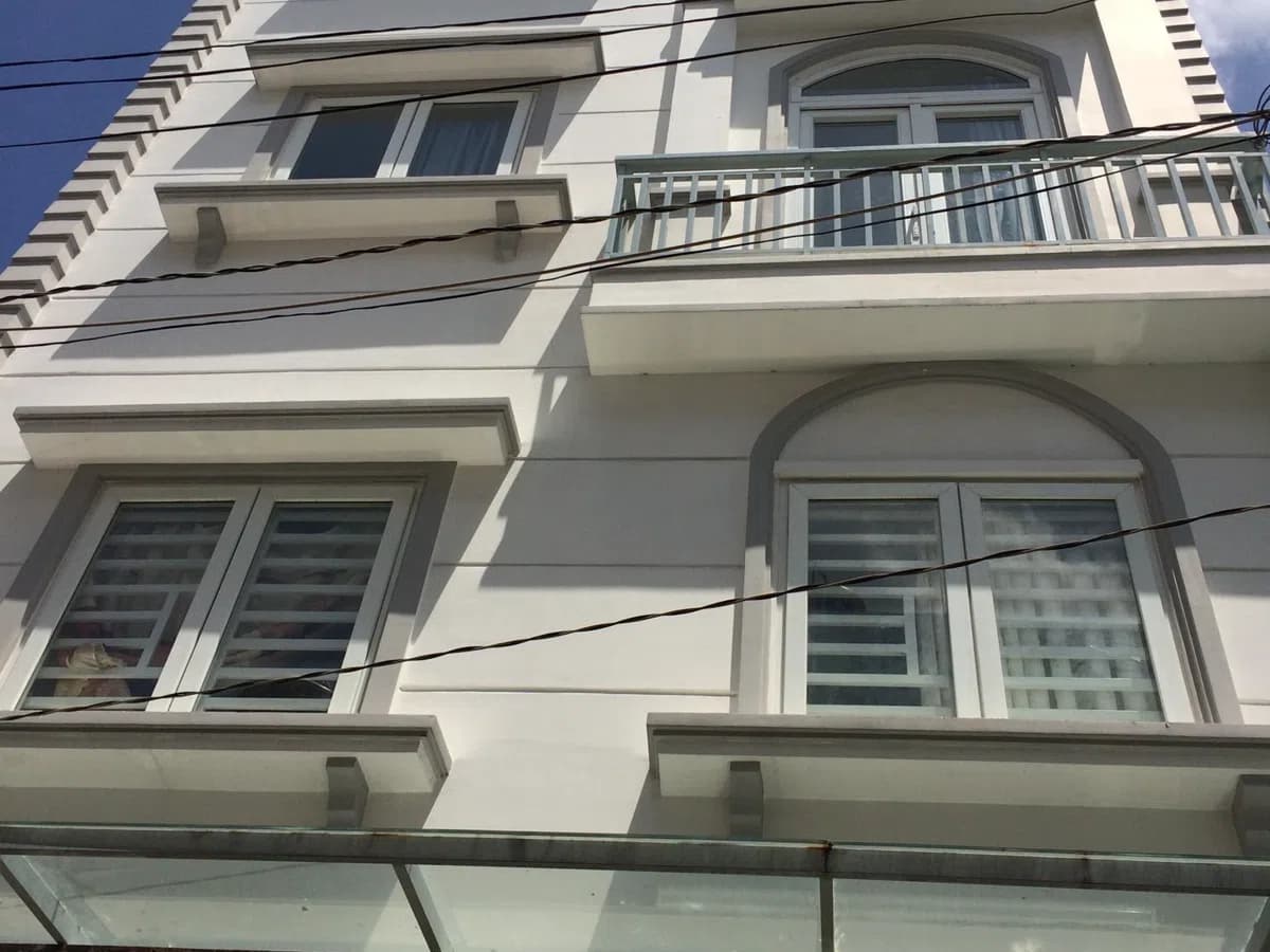Bán nhà phường Phú Mỹ quận 7, diện tích 4x18m, giá 5 tỷ, LH 0909477288