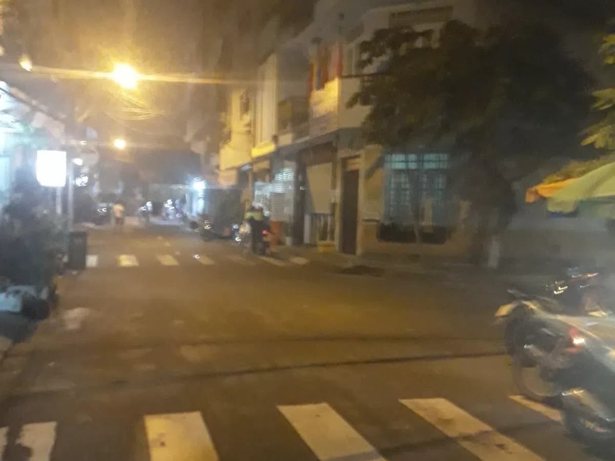 Bán đất mặt tiền đường Lê văn Lương Quận 7