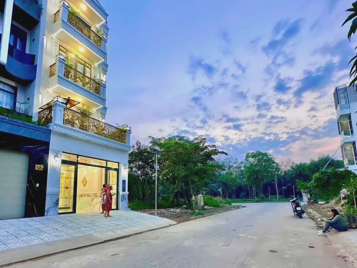 Bán nhà khu Tái Định Cư Phú Mỹ Q7 - ảnh 1